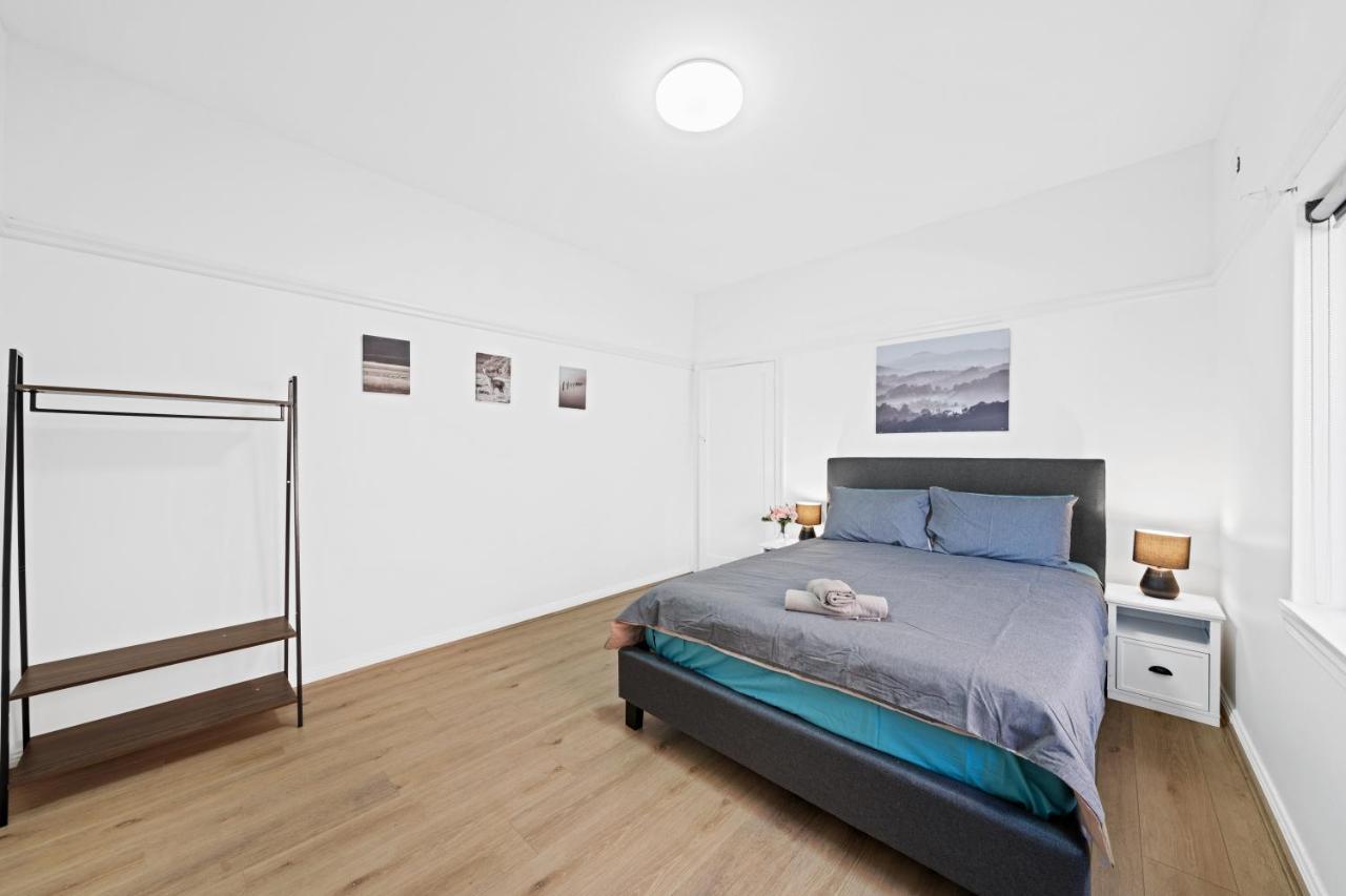 Burwood City Newly Renovated 2 Bed 2 Bath Free Private Parking Big Apt Sydney Exterior photo
